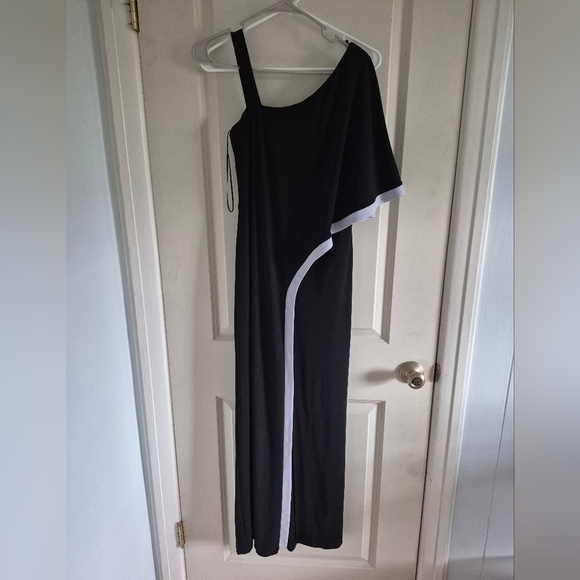 R&M Richards Black White One Shoulder Jumpsuit - Picture 1 of 5